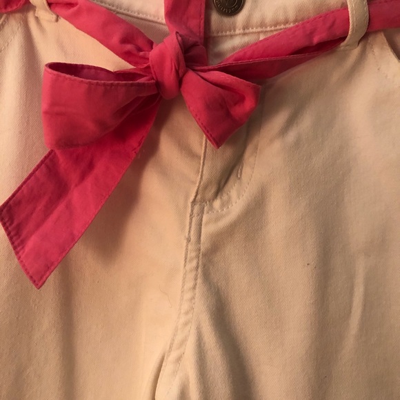 SALE!Lily Pulitzer Size 10 White Jeans with flowers Girls adorable - Picture 2 of 7